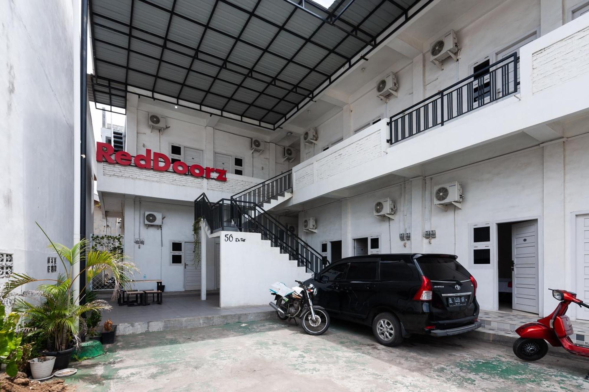 Hotel Reddoorz Syariah Near Rsud Zainoel Abidin Banda Aceh Zewnętrze zdjęcie